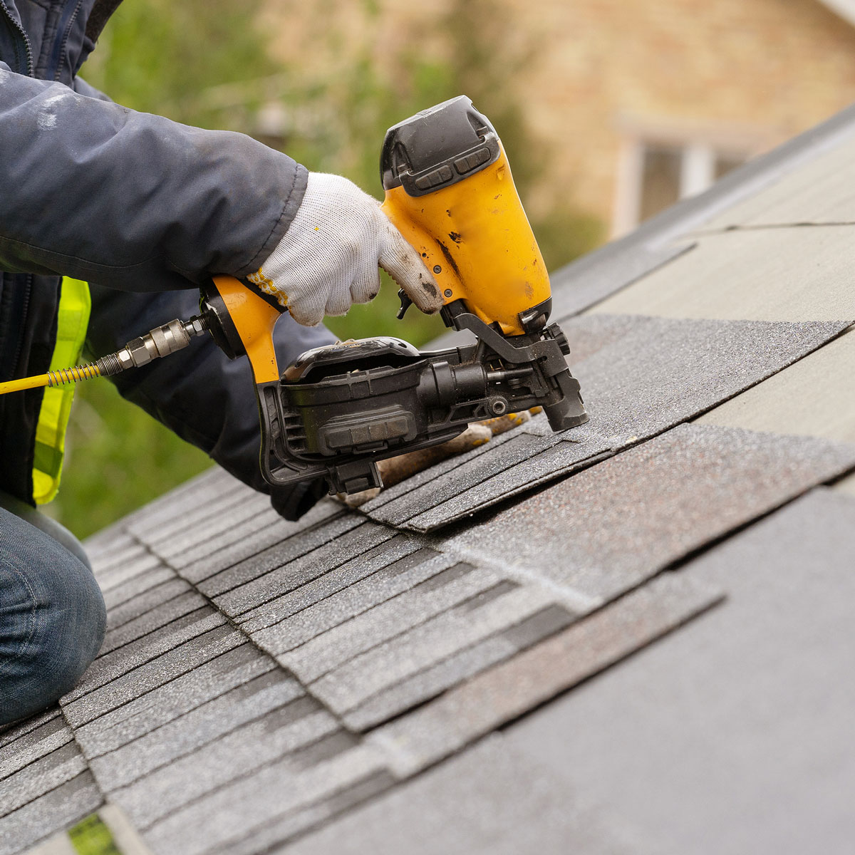 We offer commercial insurance for Roofers in Tampa & Dade City FL